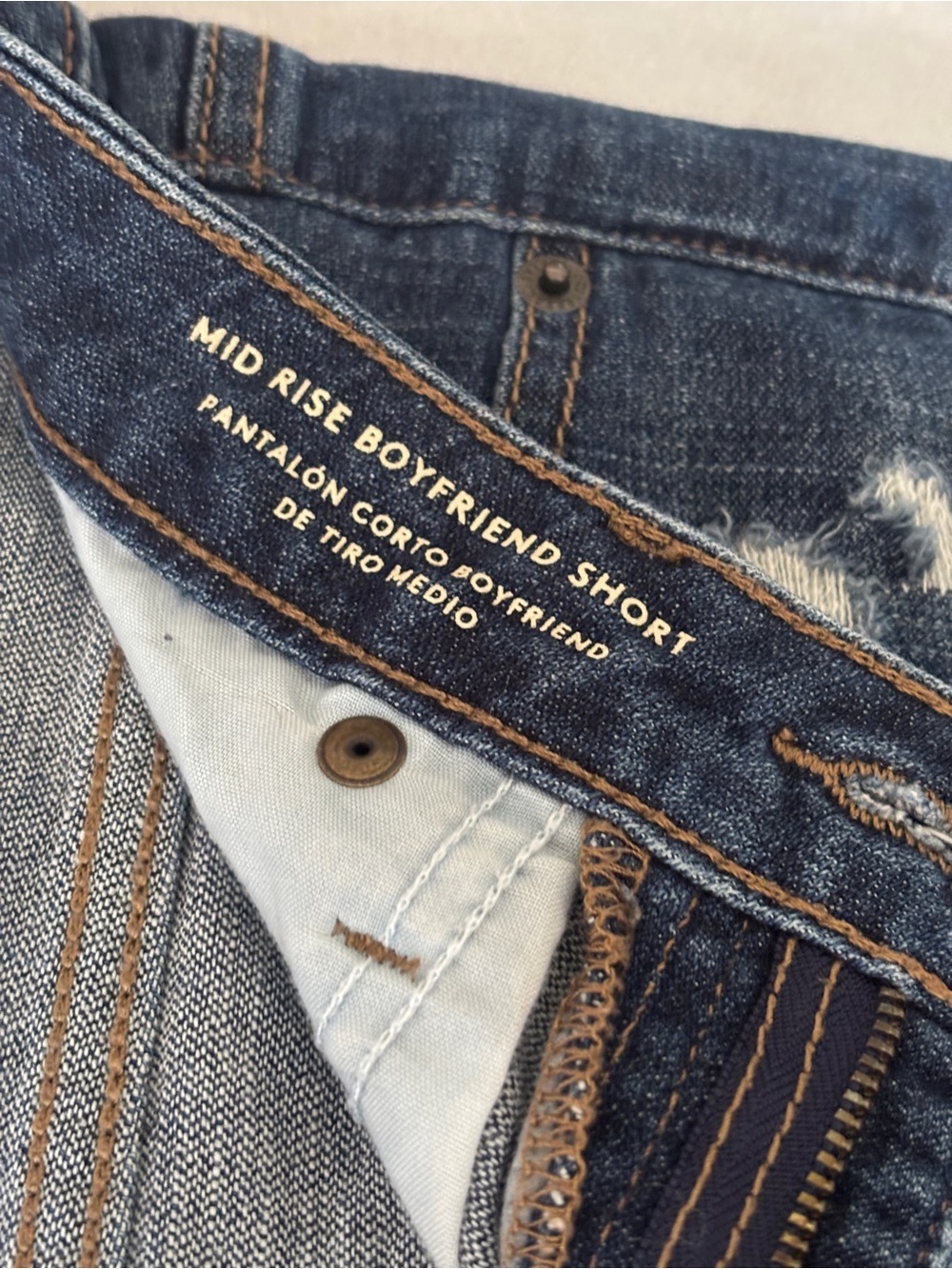 Universal Thread Mid Rise Boyfriend Short - Picture 4 of 9